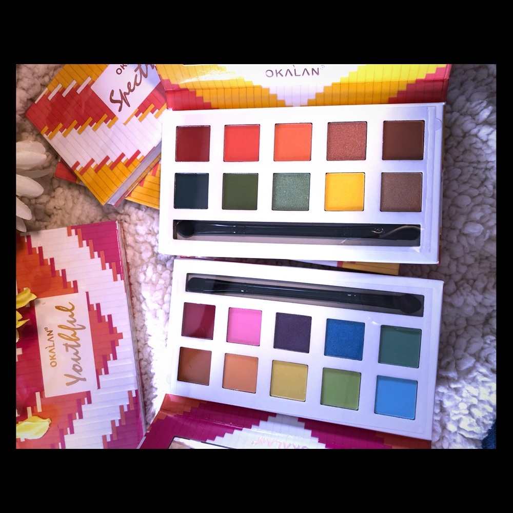 Eye shadow palette
